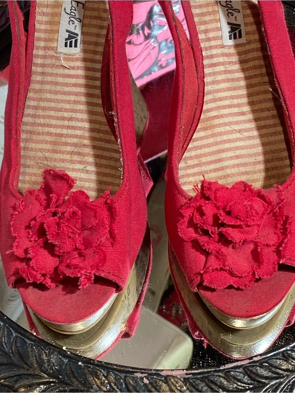 American Eagle Outfitters Red Slingback Wedge Sandals with Floral Accent
